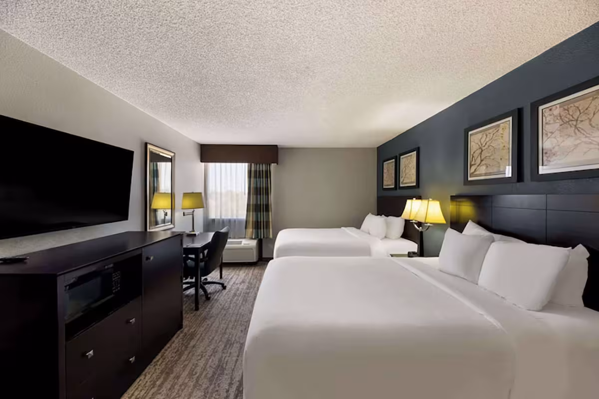 A typical Queen Bed suite at the Clarion Hotel in San Angelo, Texas